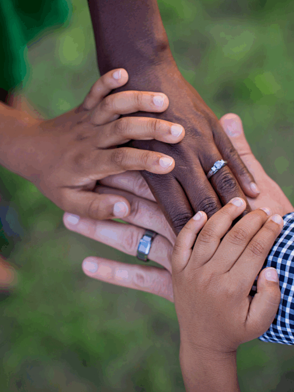 Family gathered. Stop the spread of COVID-19 in Hawaii's prisons and jails