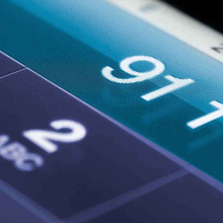 911 digits on a mobile screen.